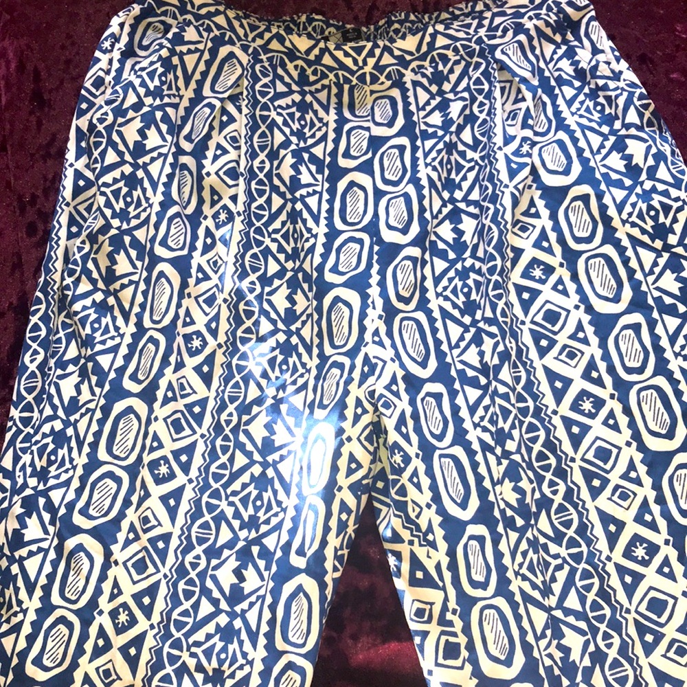 Cute blue/white fashionable parachute pants ☺️